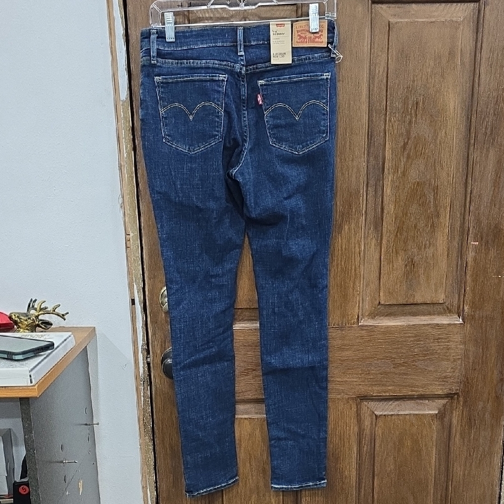 Levi's Women's Deep Indigo Ripped Skinny Jeans - Picture 6 of 7